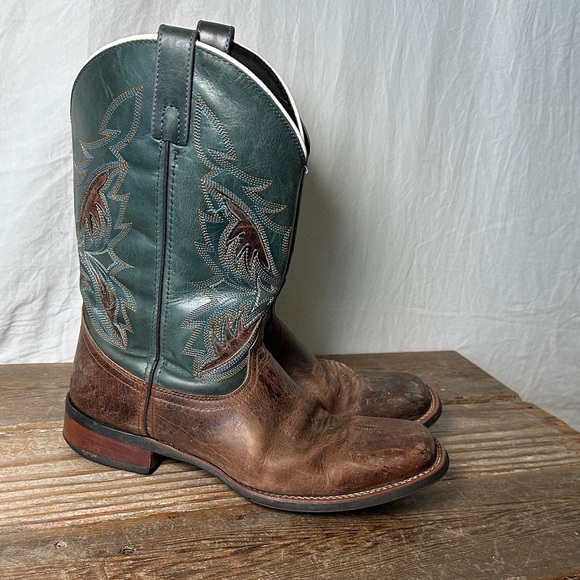 Laredo Other - Laredo Brown and Green Western Boots